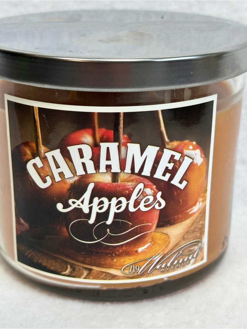 719 Walnut Avenue Caramel Apples Scented Candle 3 Wick Lid Fall Autumn New